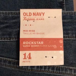 Old Navy Jeans - Old navy rockstar super skinny jeans Old Navy Jeans - Old navy rockstar super skinny jeans